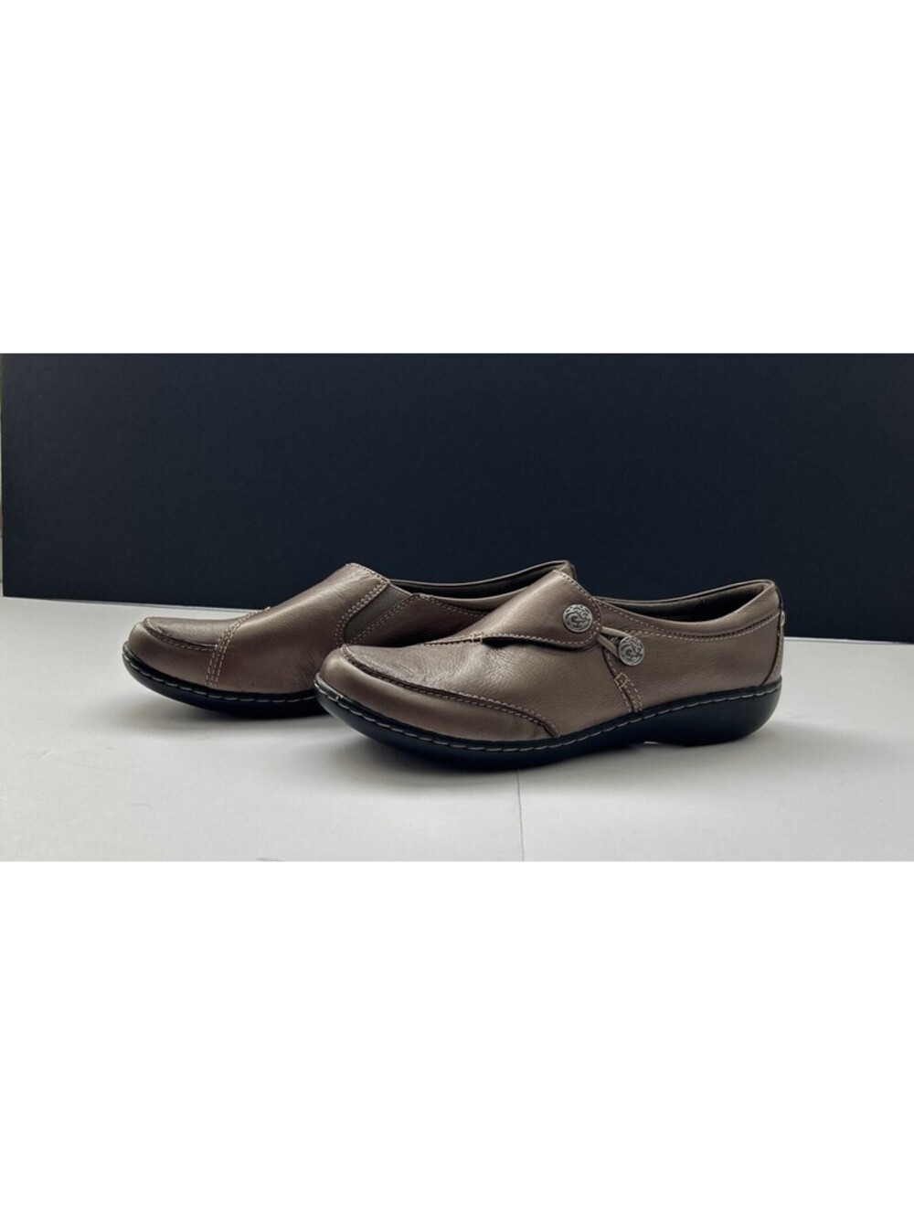 NWOT Clarks Bendables Ashland Lane Bronze Cushion Comfort Leather Flat Shoes 9M